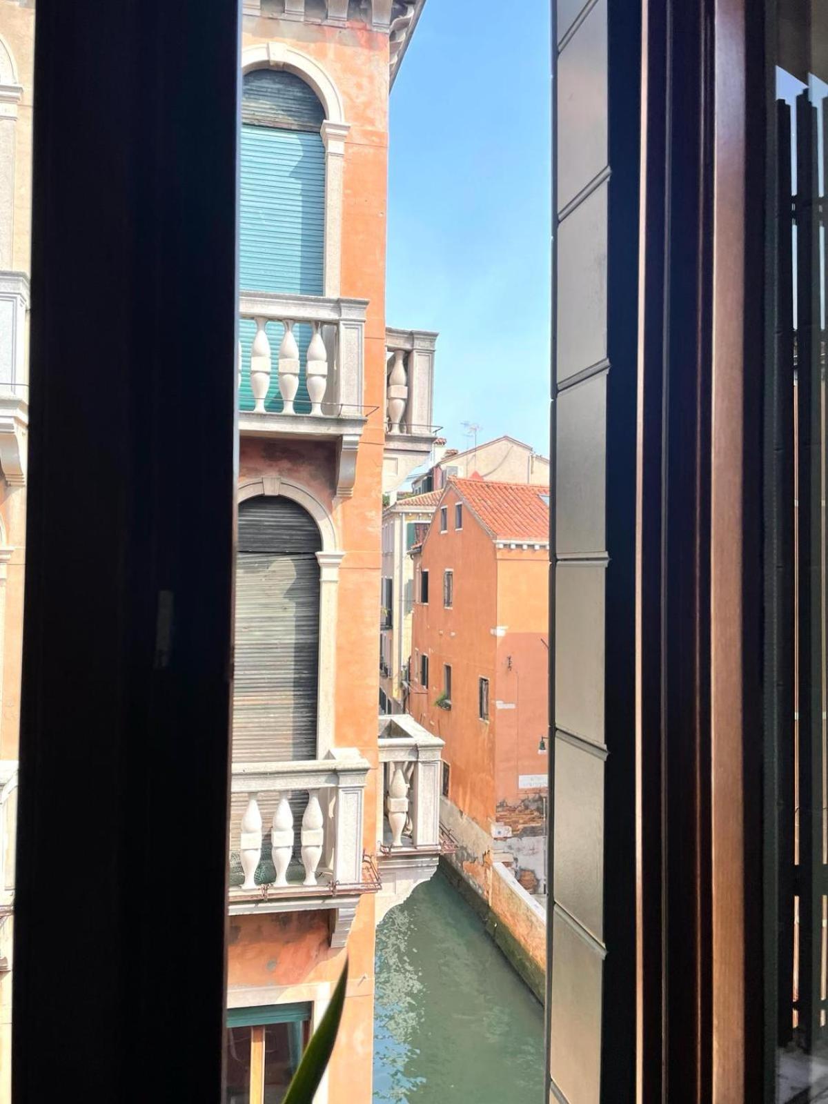Guesthouse Ca' San Marcuola 2 Venesia Bagian luar foto