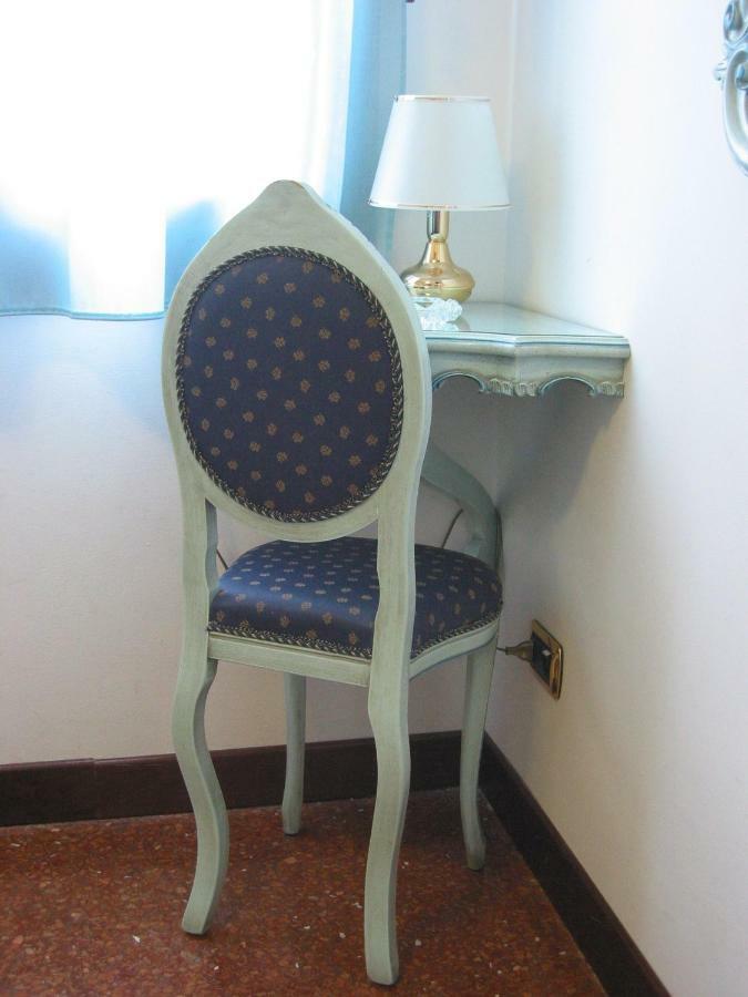 Guesthouse Ca' San Marcuola 2 Venesia Bagian luar foto