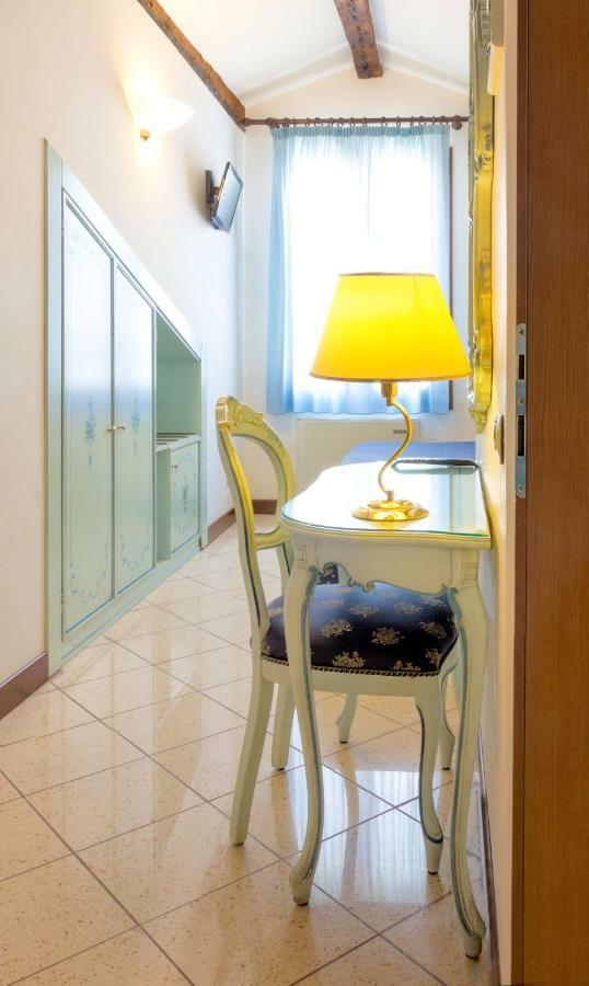 Guesthouse Ca' San Marcuola 2 Venesia Bagian luar foto