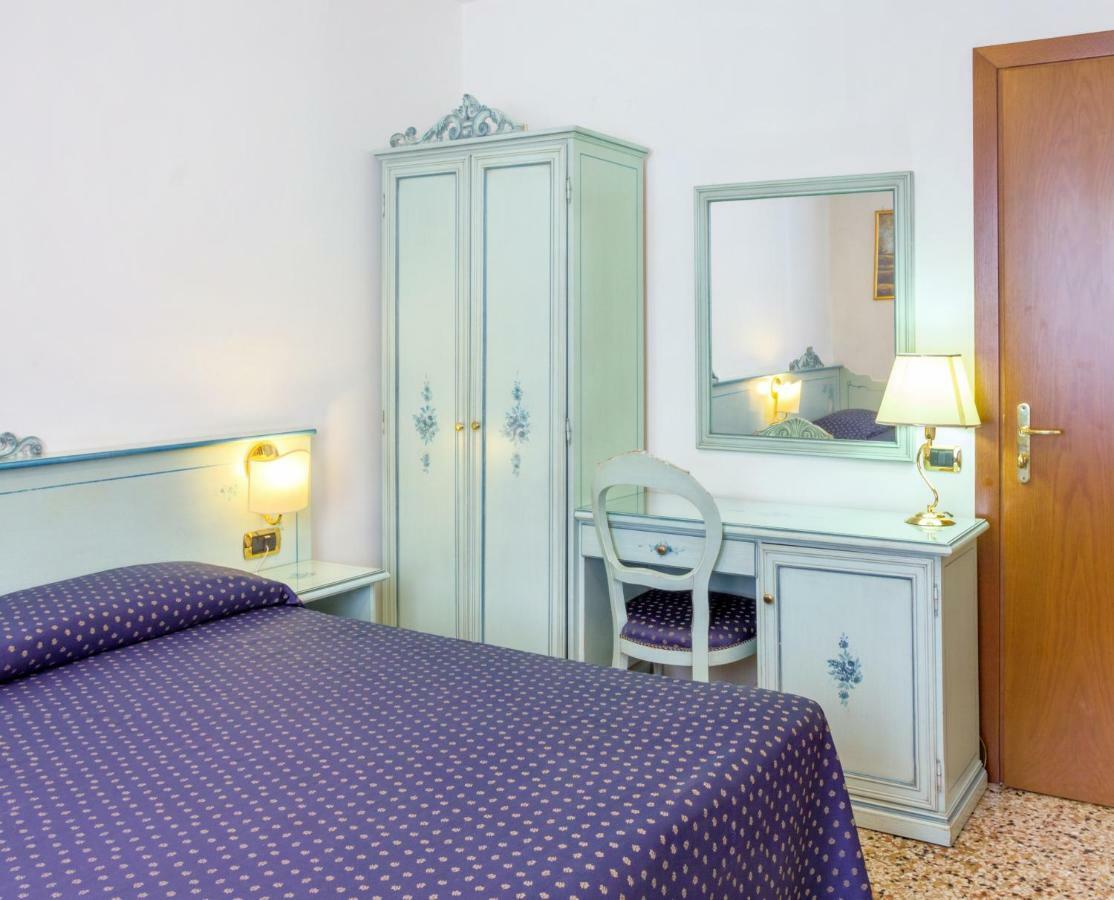 Guesthouse Ca' San Marcuola 2 Venesia Bagian luar foto